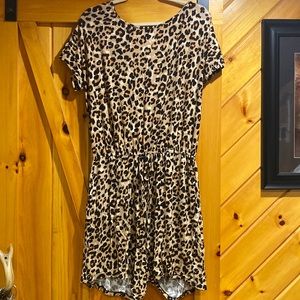 Cheetah  1 piece short outfit. Size XL. New without tags.